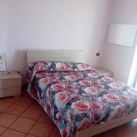 Apartamento Grazioso Con Vista Giardino E Parcheggio Biella