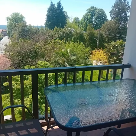Grazioso Con Vista Giardino E Parcheggio